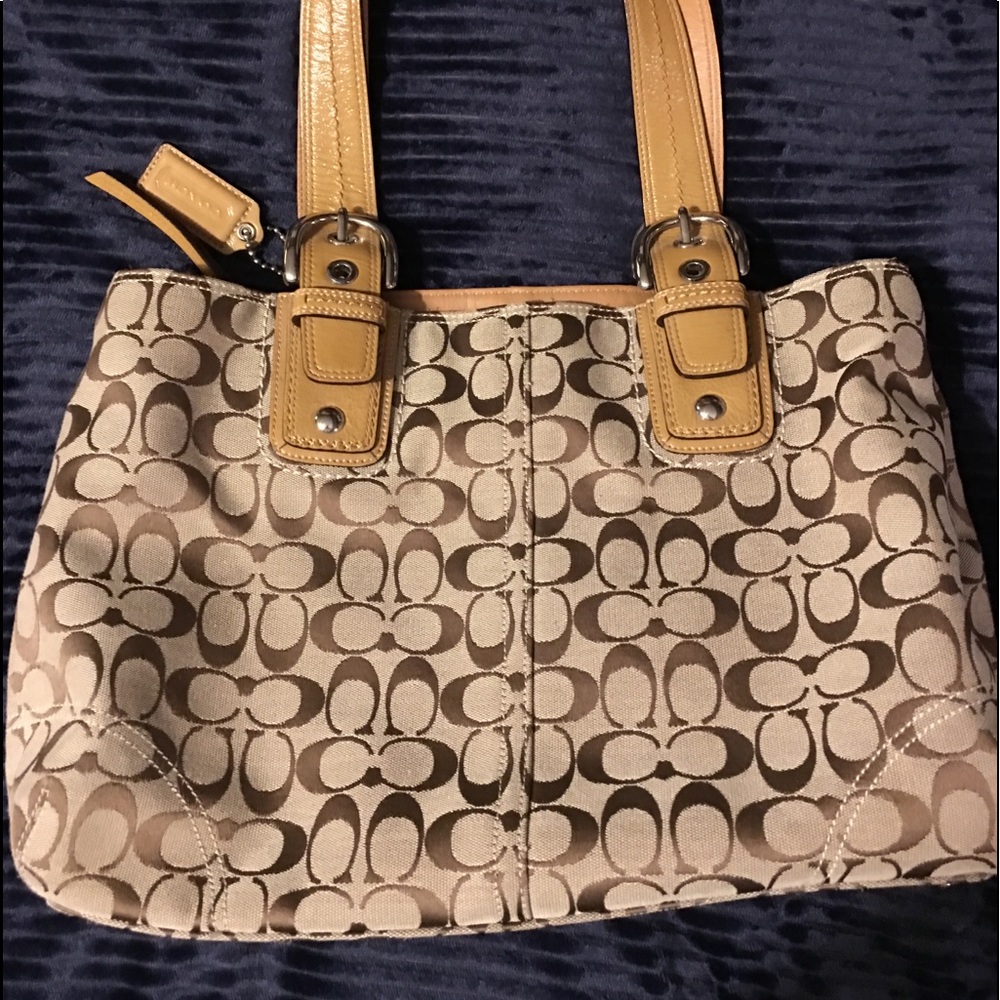 Coach large beige tote